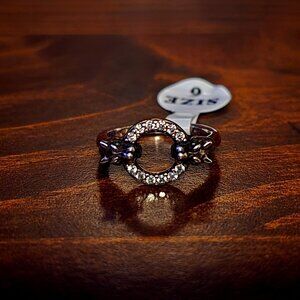 Fragrant Jewels Dire Wolf Ring